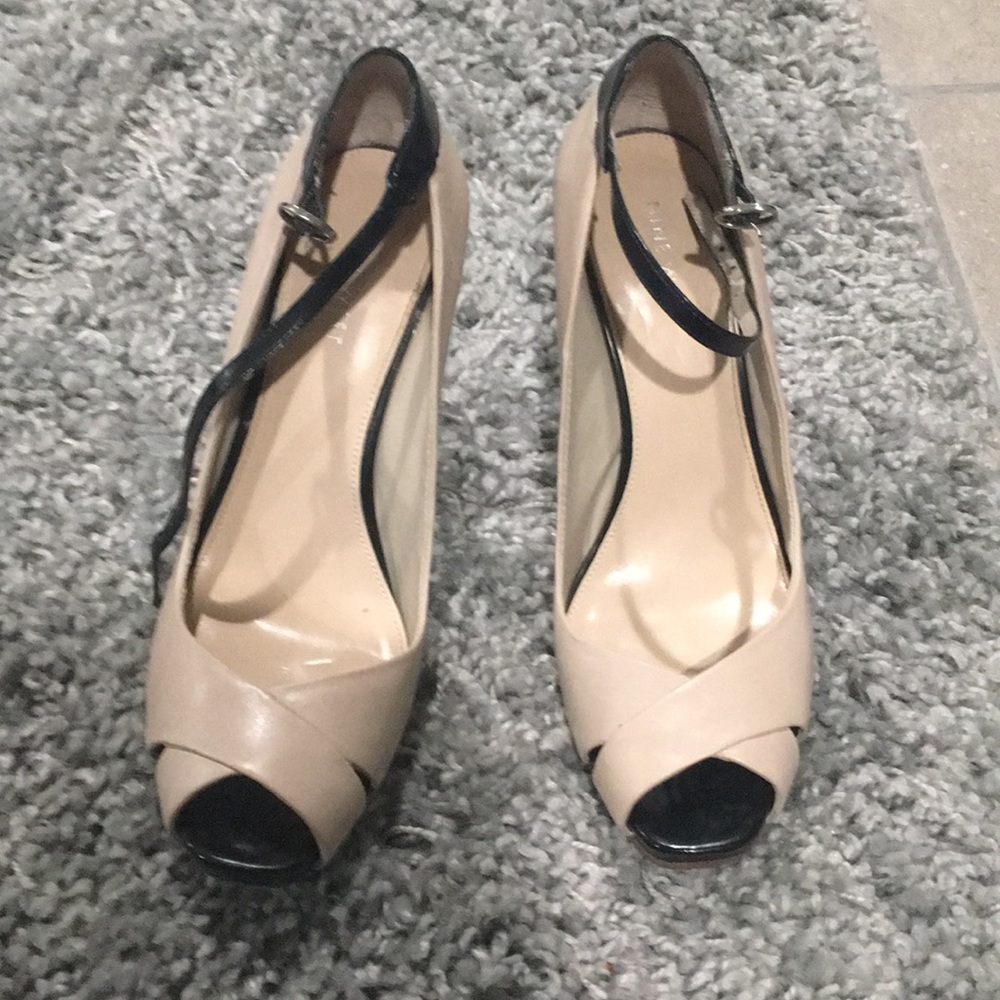 Nine West Tan and Black Heels